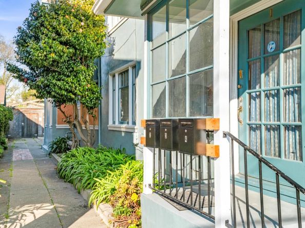 2319 Ward Street, Berkeley CA 94705