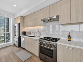 188 W Saint James Street 11101, San Jose CA 95110