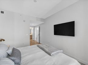 188 W Saint James Street 11101, San Jose CA 95110