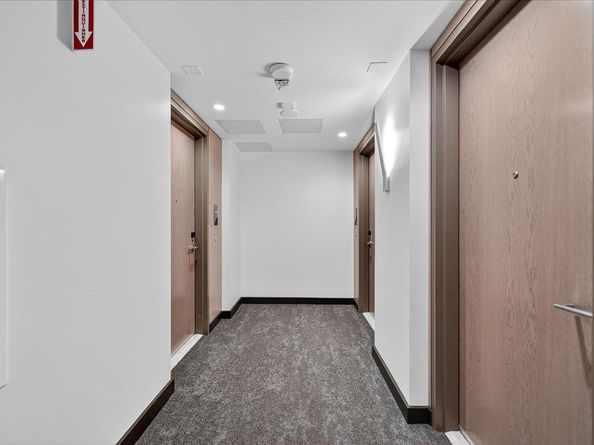 188 W Saint James Street 11101, San Jose CA 95110