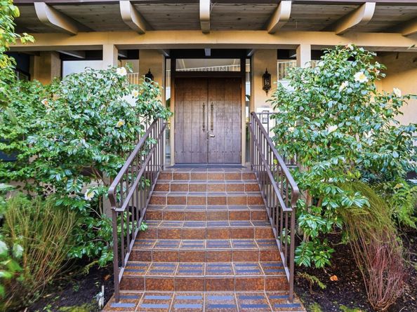 525 Almer Road 106, Burlingame CA 94010