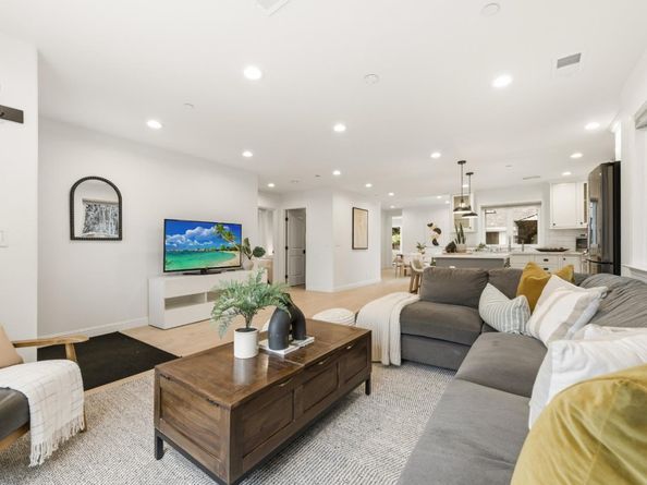 830 Birch Avenue, Sunnyvale CA 94086