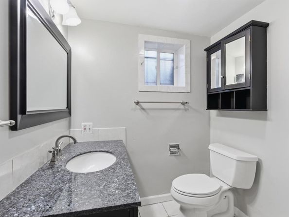 2801 Bartlett Street, Oakland CA 94602