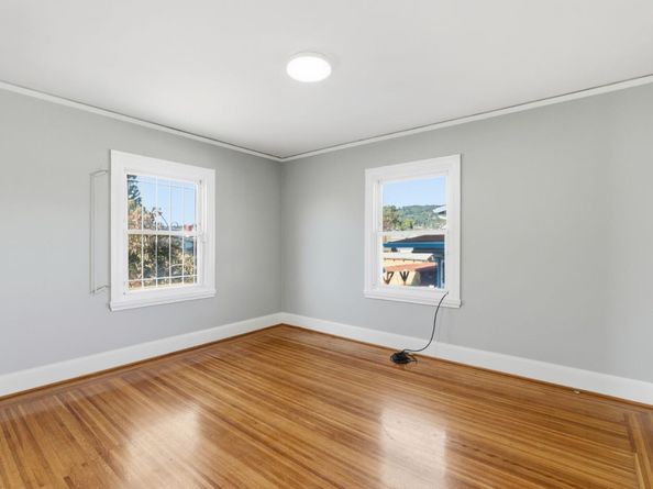 2801 Bartlett Street, Oakland CA 94602
