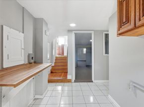 2801 Bartlett Street, Oakland CA 94602