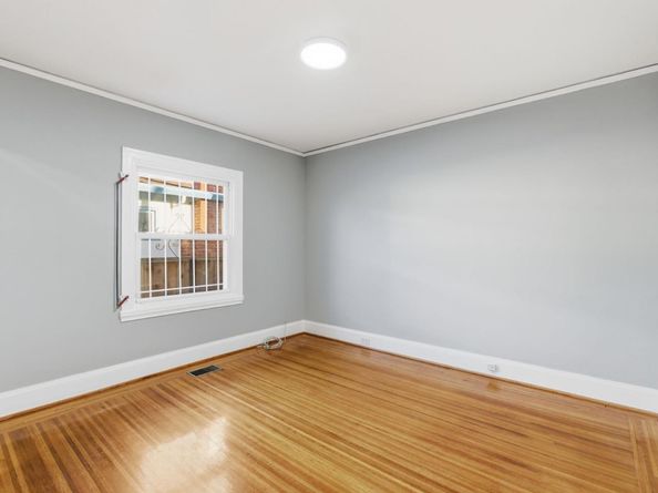 2801 Bartlett Street, Oakland CA 94602