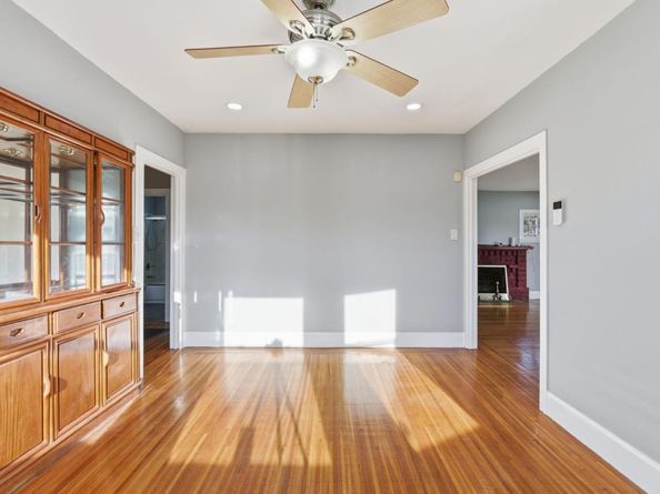 2801 Bartlett Street, Oakland CA 94602