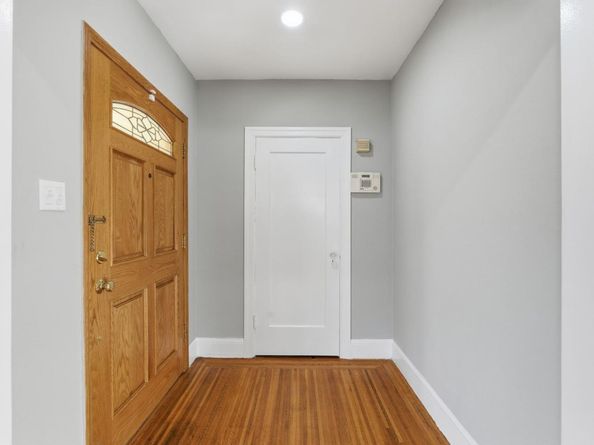 2801 Bartlett Street, Oakland CA 94602