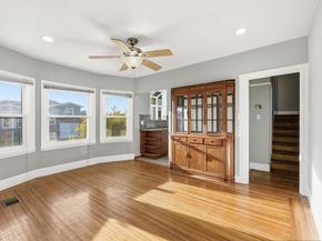 2801 Bartlett Street, Oakland CA 94602