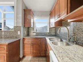 2801 Bartlett Street, Oakland CA 94602