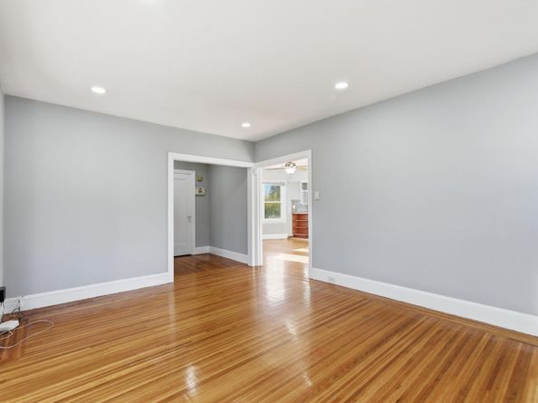 2801 Bartlett Street, Oakland CA 94602