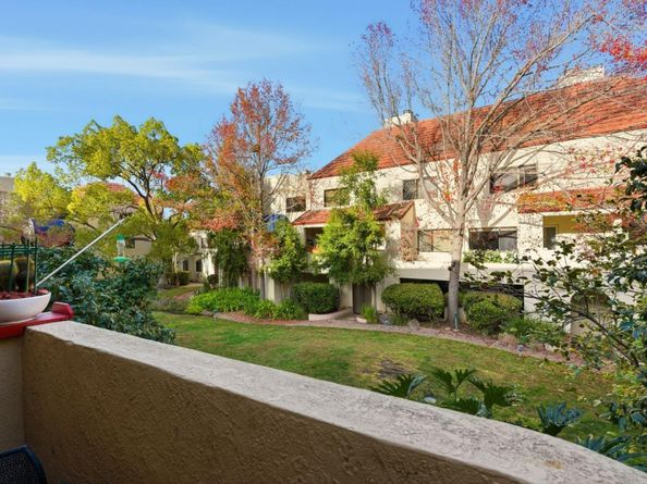 153 California Avenue F215, Palo Alto CA 94306