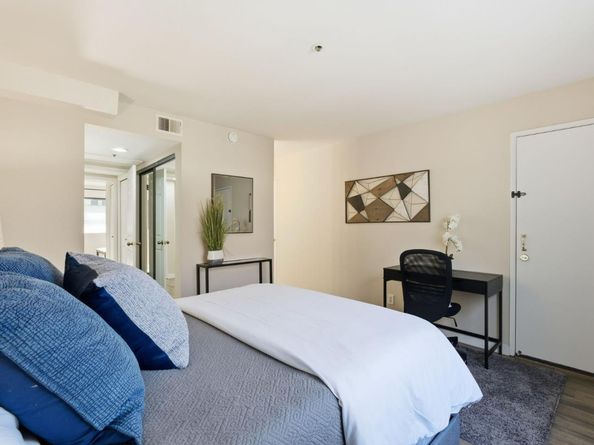 153 California Avenue F215, Palo Alto CA 94306