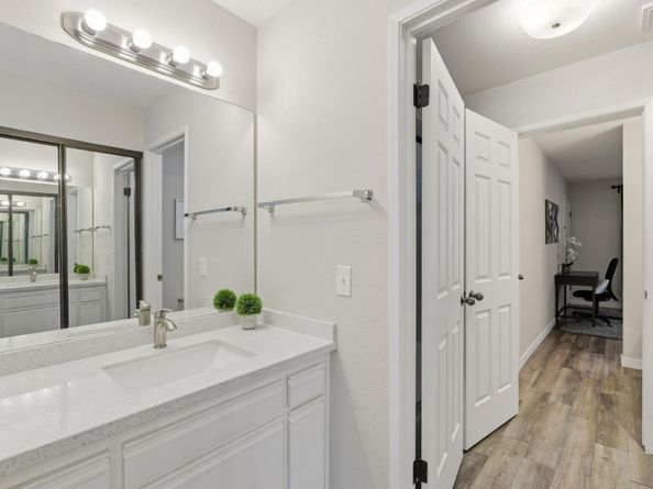 153 California Avenue F215, Palo Alto CA 94306