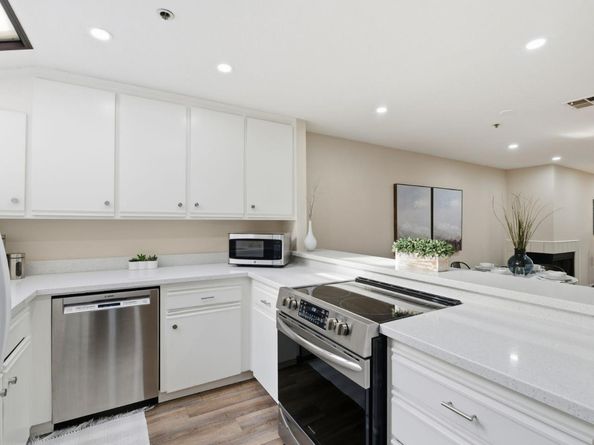 153 California Avenue F215, Palo Alto CA 94306