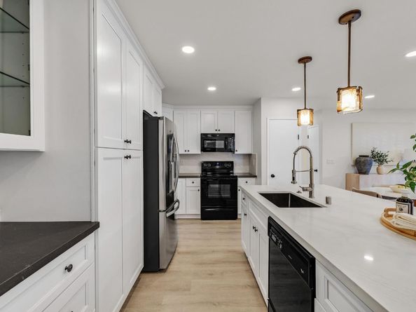 205 Red Oak Drive M, Sunnyvale CA 94086