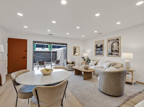 205 Red Oak Drive M, Sunnyvale CA 94086