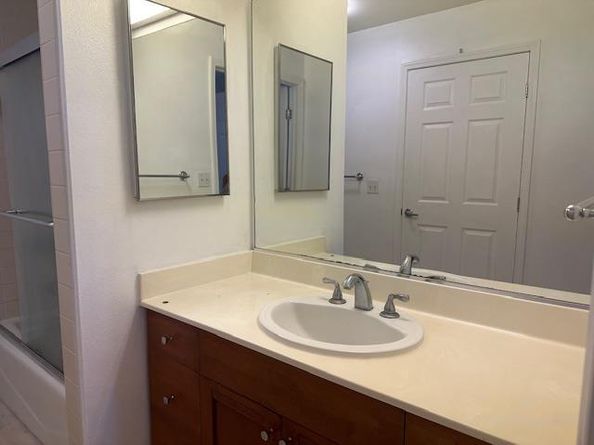 30 E Julian Street 206, San Jose CA 95112