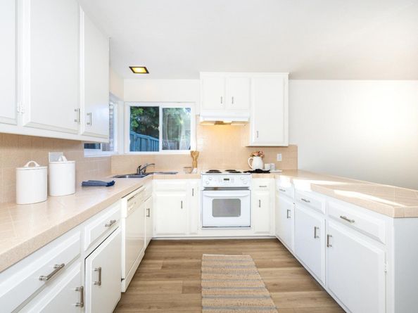 4148-4150 Byron Street, Palo Alto CA 94306