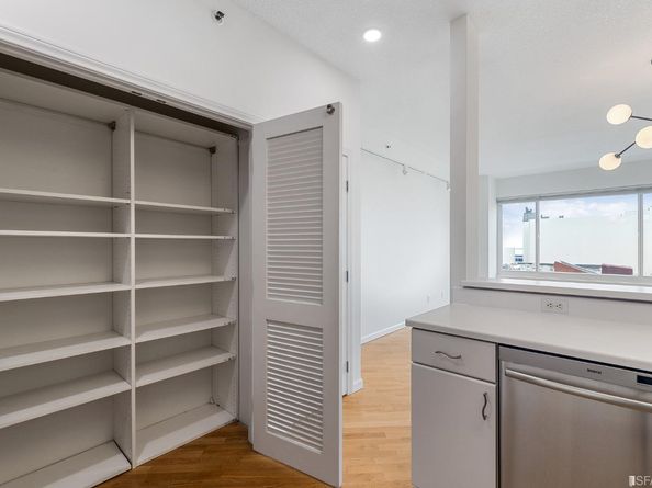 220 Lombard Street 618, San Francisco CA 94111