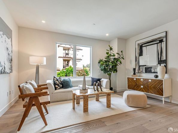 425 First Street 23, Los Altos CA 94022