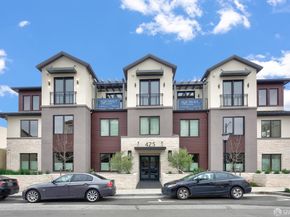 425 First Street 23, Los Altos CA 94022