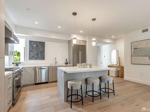 425 First Street 23, Los Altos CA 94022