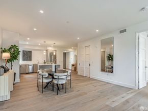 425 First Street 23, Los Altos CA 94022