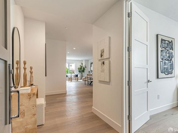 425 First Street 23, Los Altos CA 94022