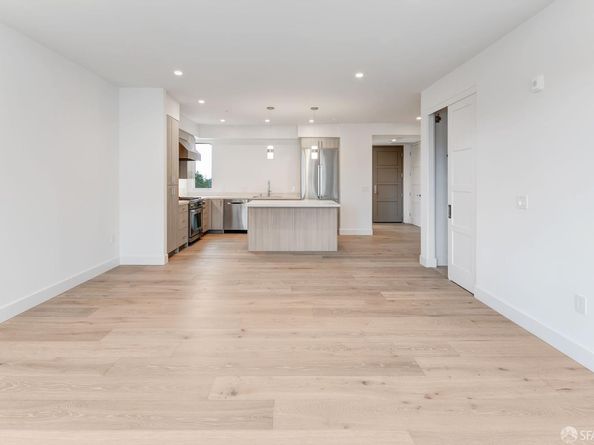 425 First Street 23, Los Altos CA 94022