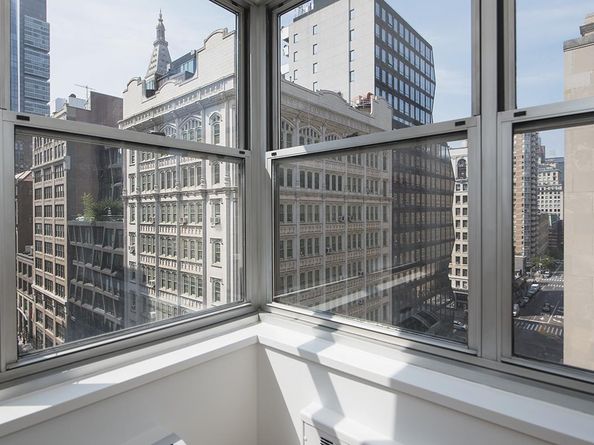 7 Lexington Avenue 11D, New York NY 10010