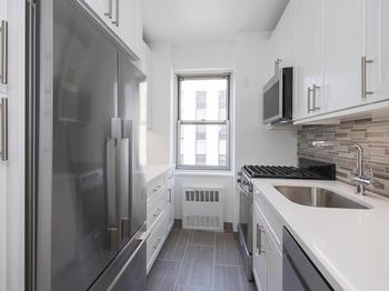 7 Lexington Avenue