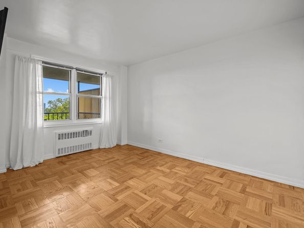 4555 Henry Hudson Parkway 908, Bronx NY 10471