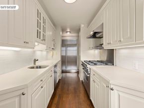 10 East 70th Street 11A, New York NY 10021