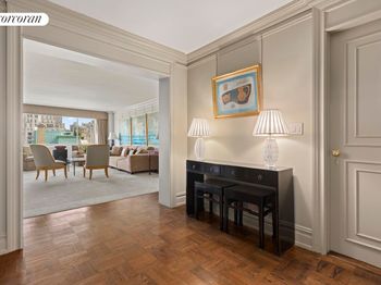 10 East 70th Street