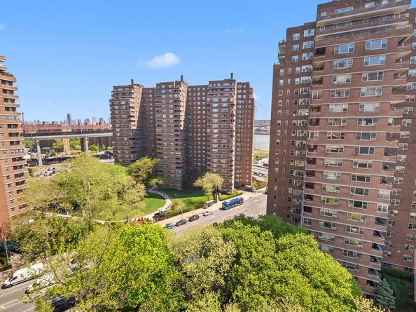 575 Grand Street E1202, New York NY 10002
