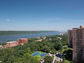 5700 Arlington Avenue 22A, Bronx NY 10471