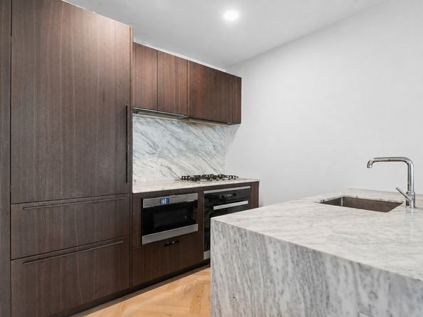 805 Washington Avenue 2E, Brooklyn NY 11238