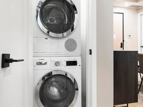 45-07 Court Square 3A, Queens NY 11101