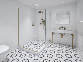 241 West 36th Street 8, New York NY 10018