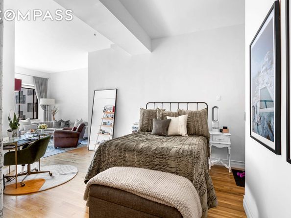 77 Bleecker Street 819, New York NY 10012