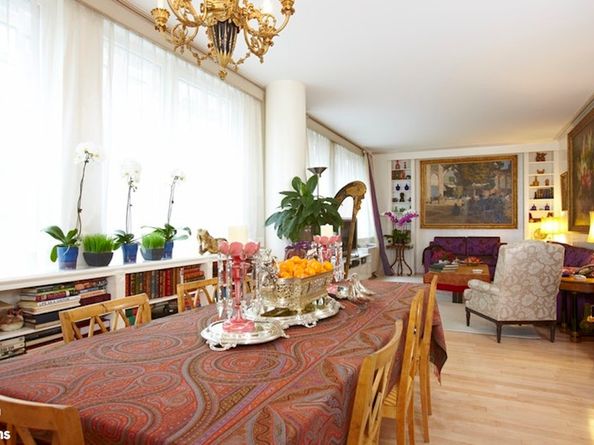 330 East 57th Street 3, New York NY 10022