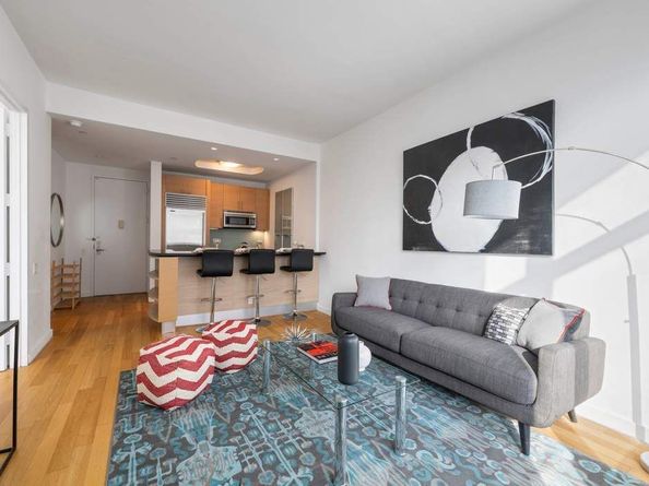 325 Fifth Avenue 18F, New York NY 10016