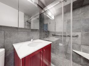 211 East 53rd Street 11D, New York NY 10022