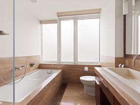 250 East 53rd Street 1502, New York NY 10022