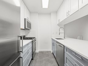 1 Irving Place U16H, New York NY 10003