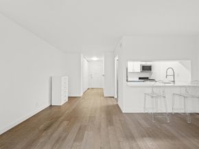 1 Irving Place U16H, New York NY 10003