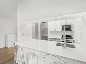 1 Irving Place U16H, New York NY 10003