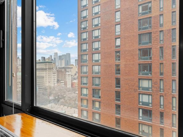 1 Irving Place U16H, New York NY 10003