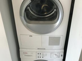 215 Ave B 3C, New York NY 10009